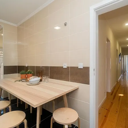 Big In The Heart Of Close To Intendente Lisboa