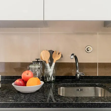 Big In The Heart Of Close To Intendente Apartment *