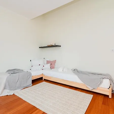 Big In The Heart Of Close To Intendente * Lisbon