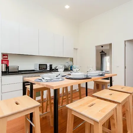 Big In The Heart Of Close To Intendente Lisboa